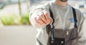 car-driving-keys-repair-97075